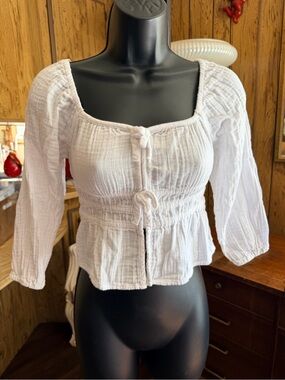 Old Navy White Peasant Tie-Front Blouse